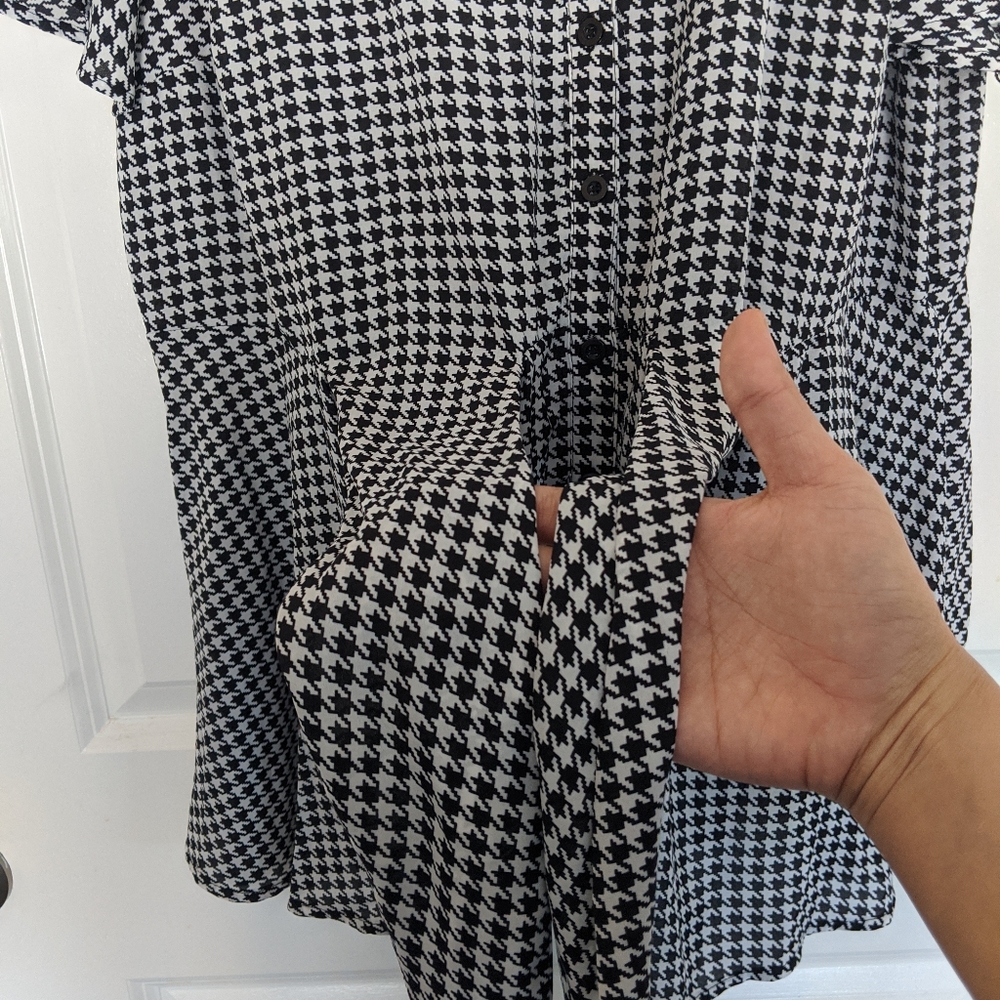 TORRID TOPS - Picture 7 of 10